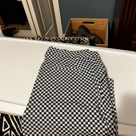 beta brand catstooth